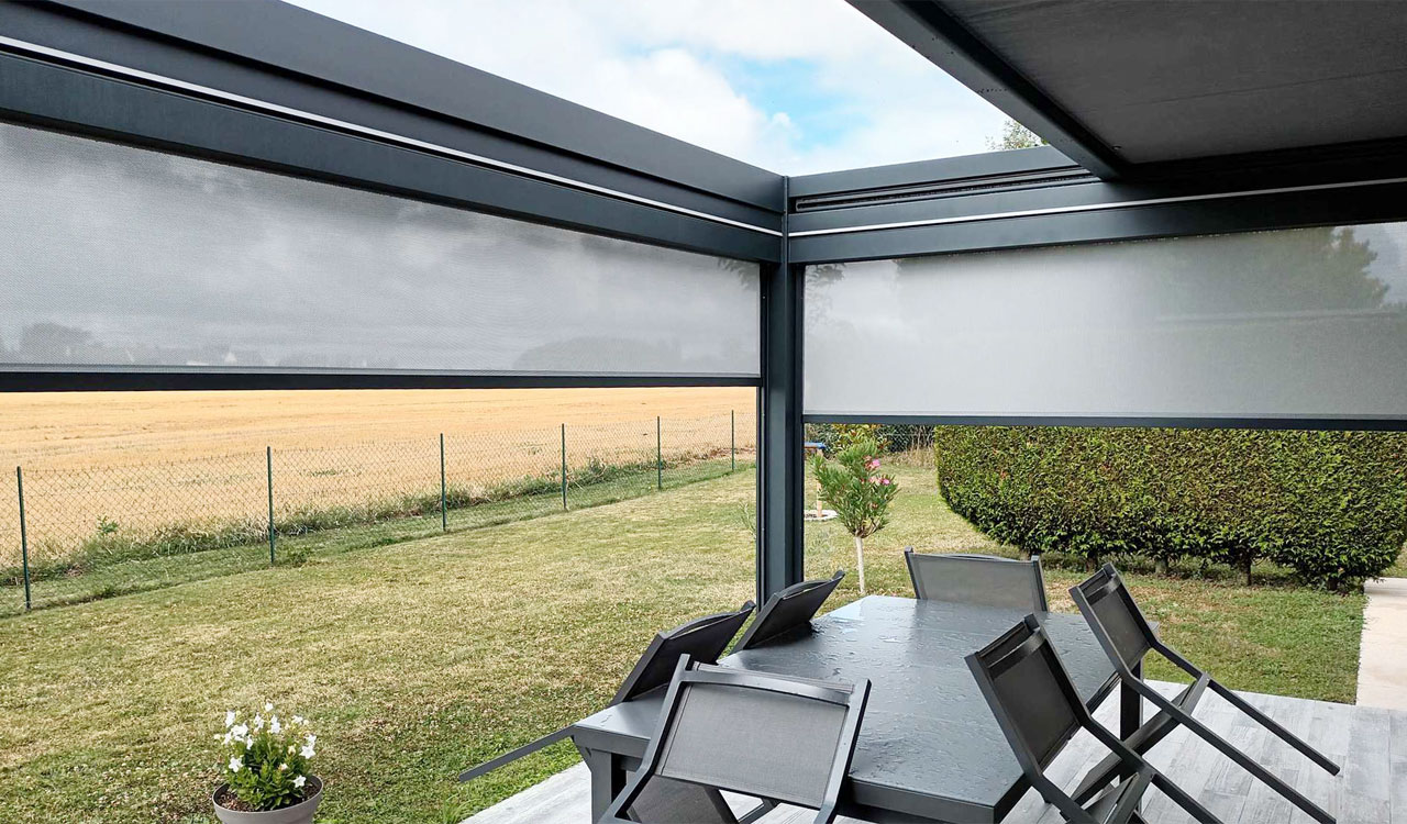 Pergola design à toiture rétractable à Esvres-sur-Indre (37)